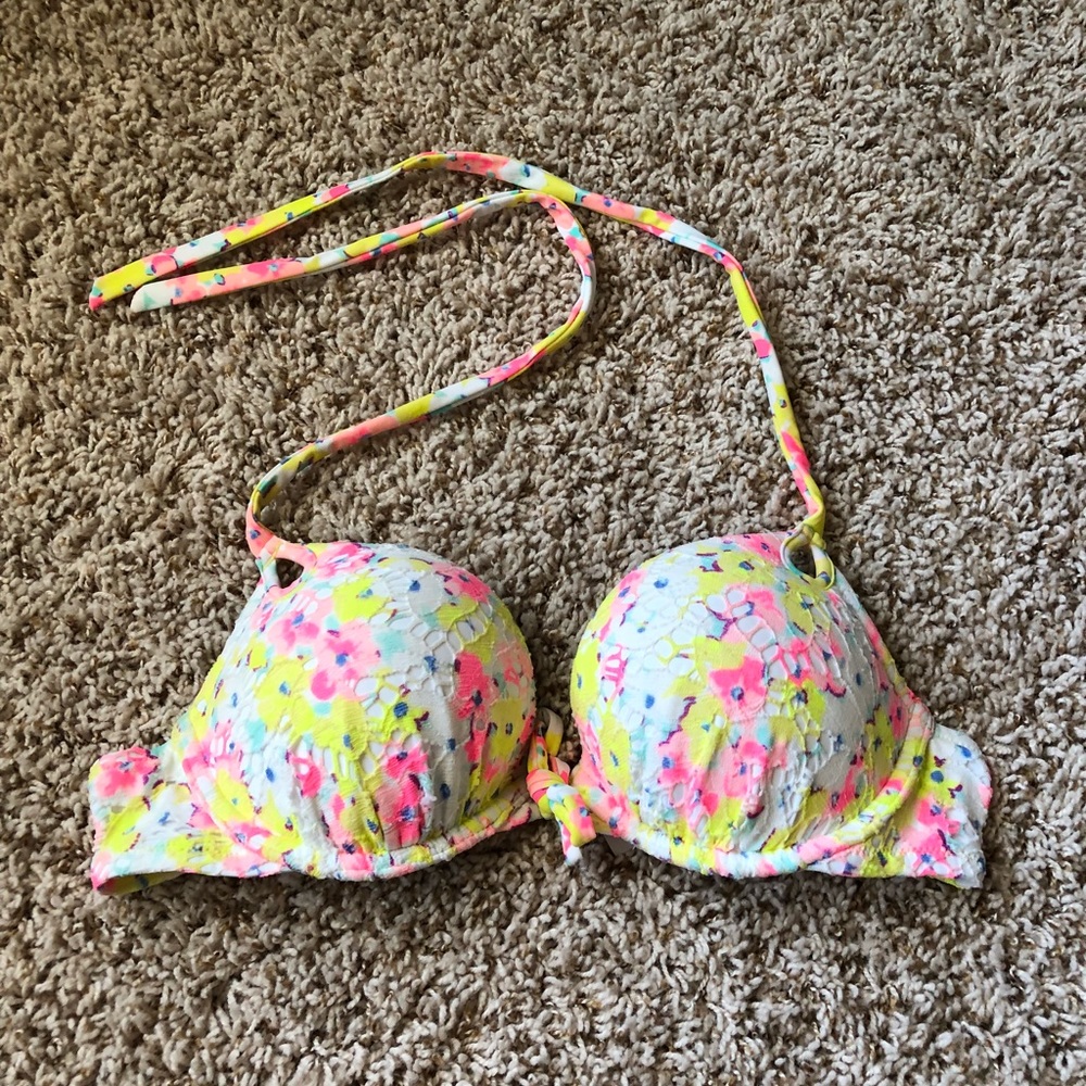 VS push-up bikini top